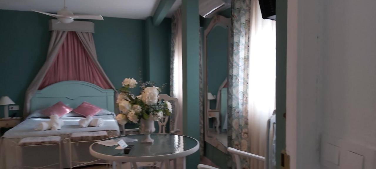 קורדובה A 20 Metros De La Mezquita Catedral ,Apartamentos Turistico Cespedes 5 מראה חיצוני תמונה