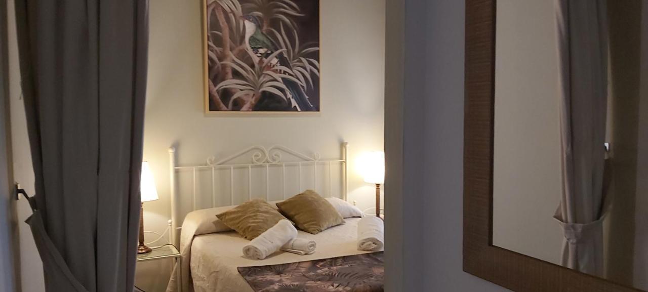 קורדובה A 20 Metros De La Mezquita Catedral ,Apartamentos Turistico Cespedes 5 מראה חיצוני תמונה