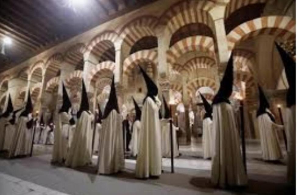 קורדובה A 20 Metros De La Mezquita Catedral ,Apartamentos Turistico Cespedes 5 מראה חיצוני תמונה