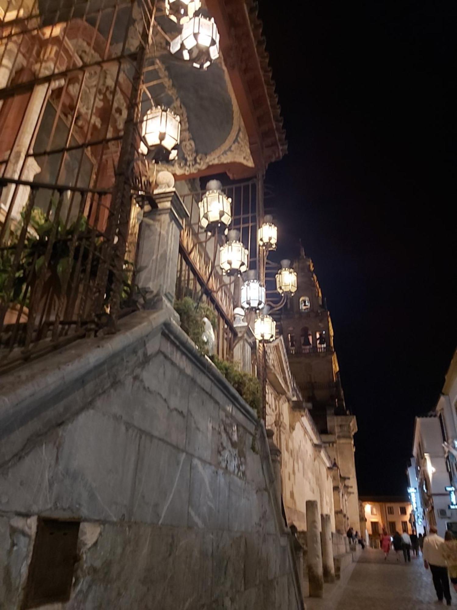 קורדובה A 20 Metros De La Mezquita Catedral ,Apartamentos Turistico Cespedes 5 חדר תמונה